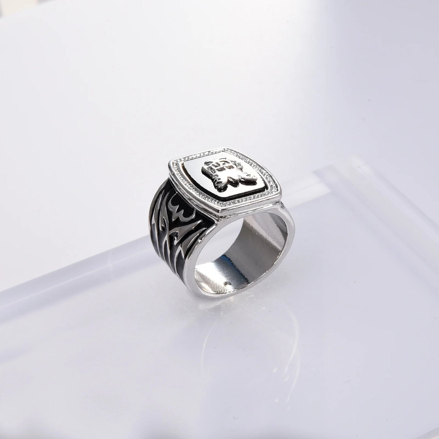 Revival Black Ring